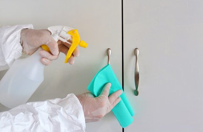 door handle cleaning